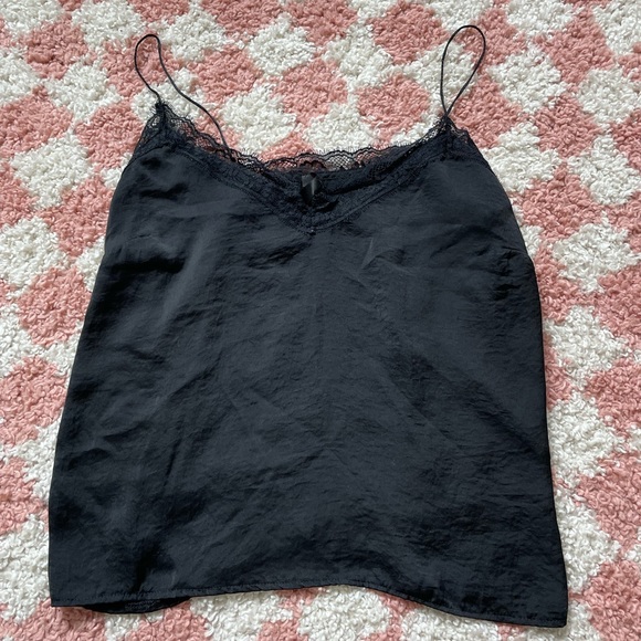 Flowy black lace top fits XS-M - Picture 3 of 5